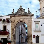 Archetto Bianco 3* Μαρτίνα Φράνκα