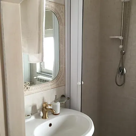 Archetto Bianco Oda ve Kahvaltı 3*