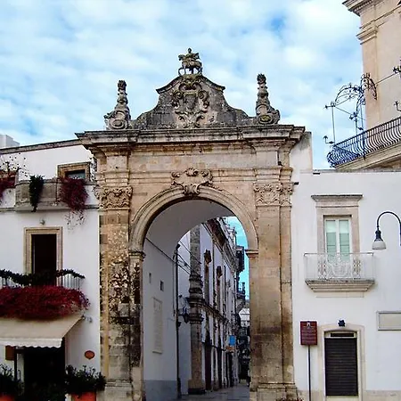 Archetto Bianco 4* مارتينا فرانكا