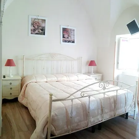 Archetto Bianco 3* Martina Franca