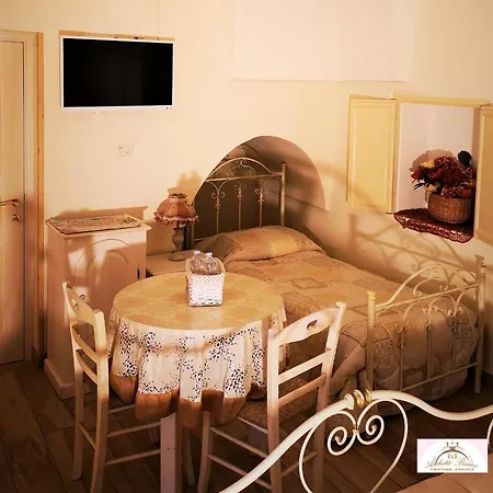 Archetto Bianco 3* Мартина-Франка